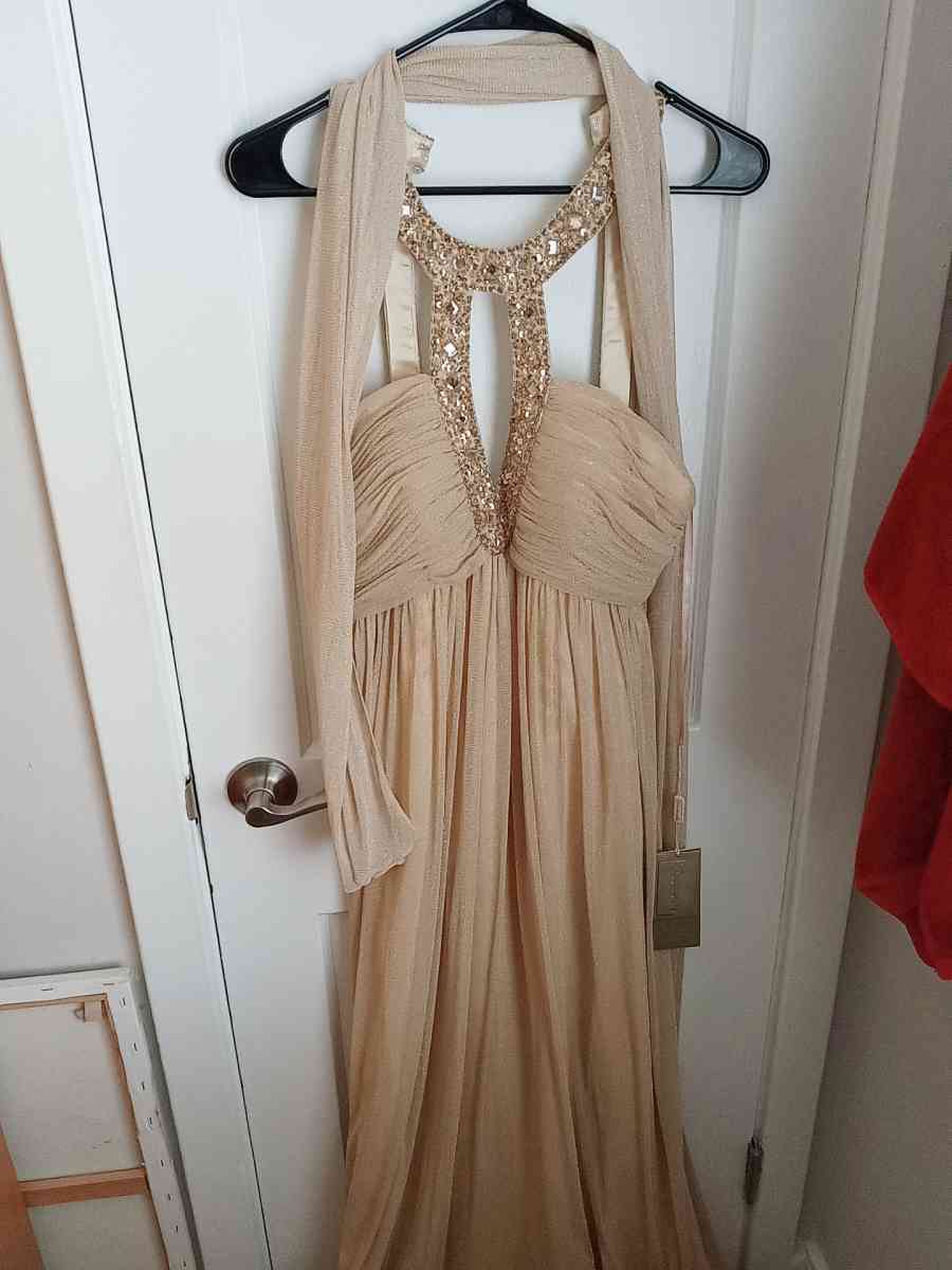 women elegant dress - Richmond, Virginia