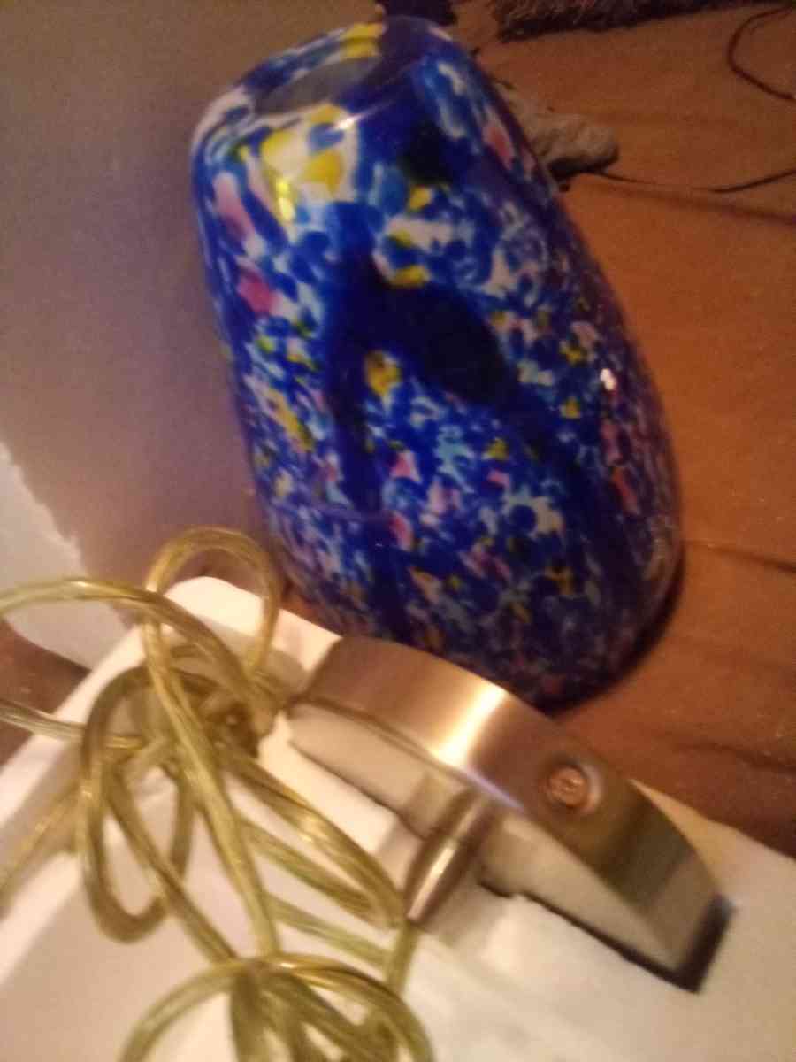 globe light fixture that is hooked up through youre electric - Stonewall, Louisiana