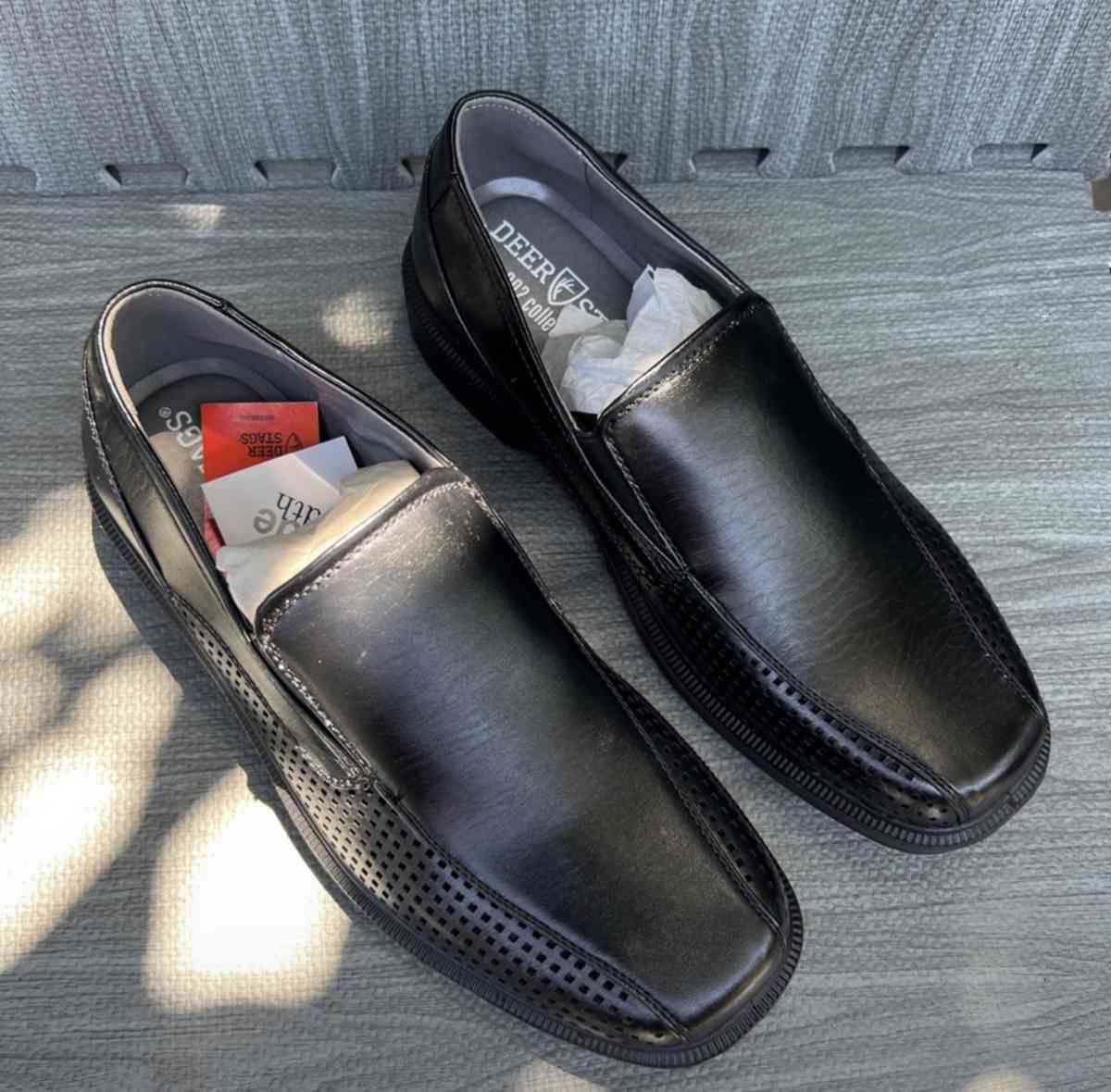 mens loafers size 9W - Huntington Park, California - FleaMarketBay