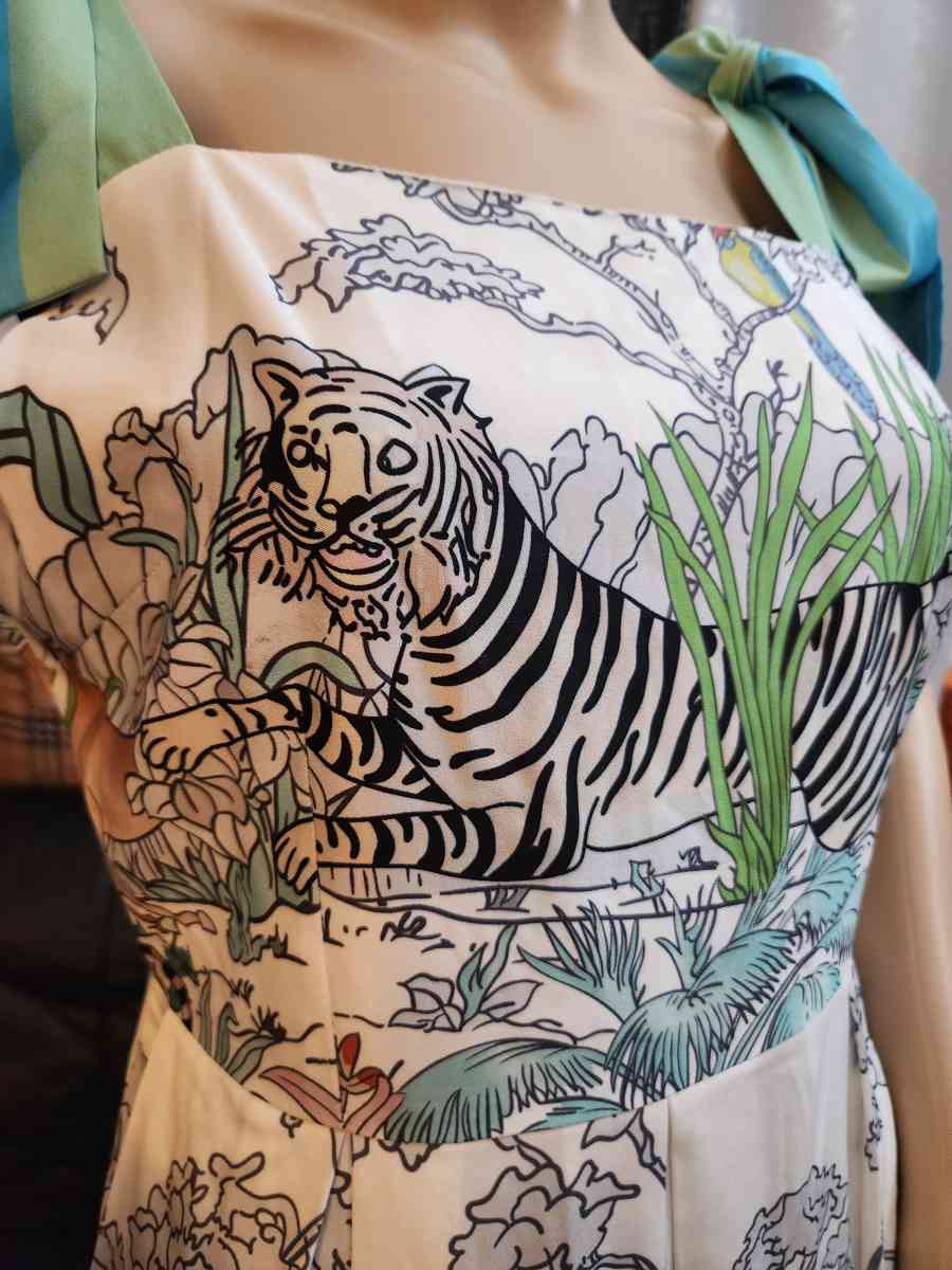 tiger dress - Mission Viejo, California - FleaMarketBay