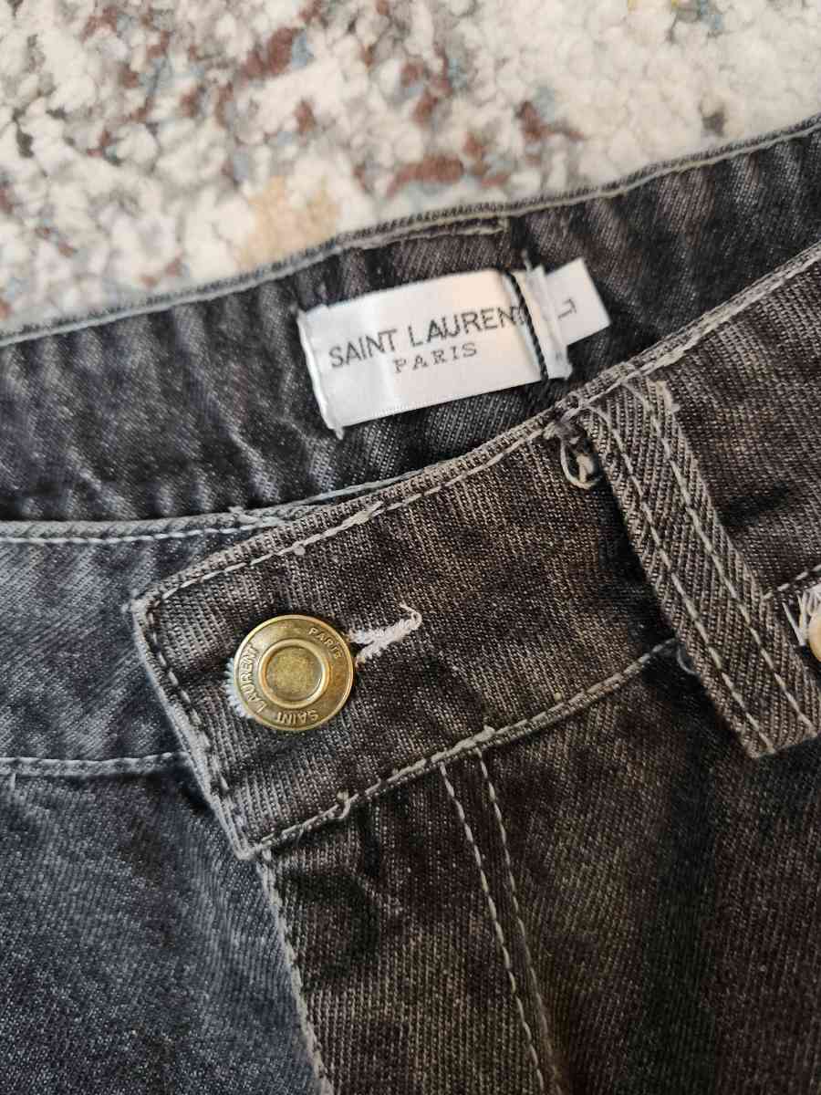 shorts large - Mission Viejo, California - FleaMarketBay