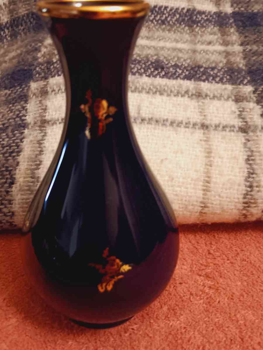 porcelain imperial limoges 22k gold and blue vase - Vinita, Oklahoma