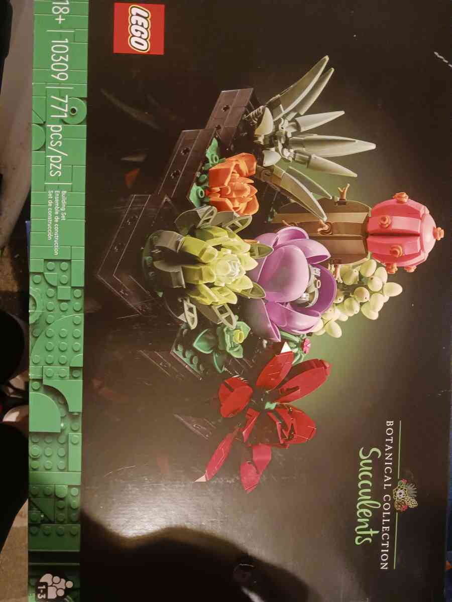 LEGO PUZZLES FLORAL SETS - Fort Worth, Texas - FleaMarketBay