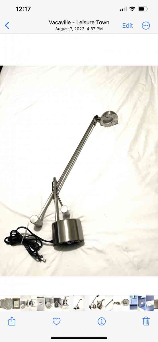 like new polished nickel finish desk top lamp - Vacaville, California