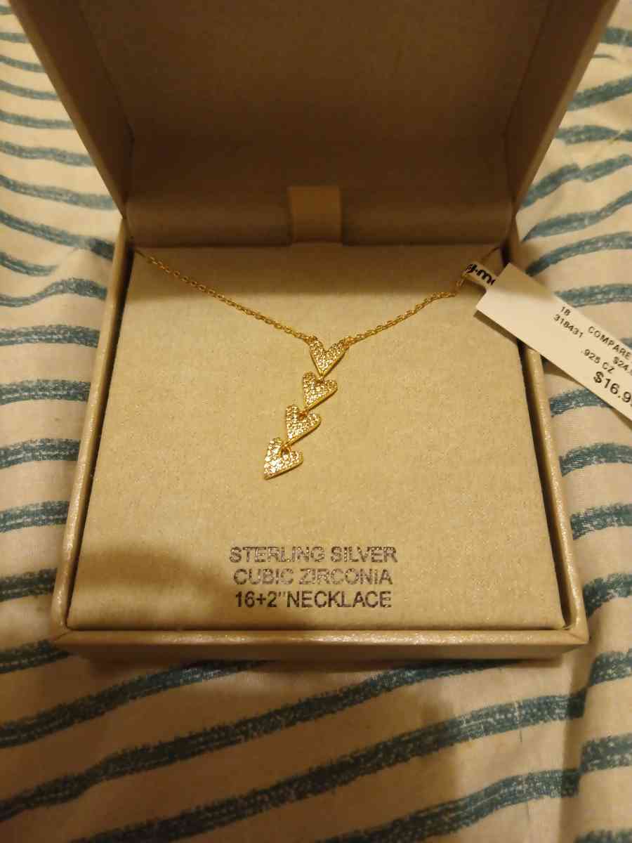 sterling silver necklace hearts chains - Pocatello, Idaho - FleaMarketBay