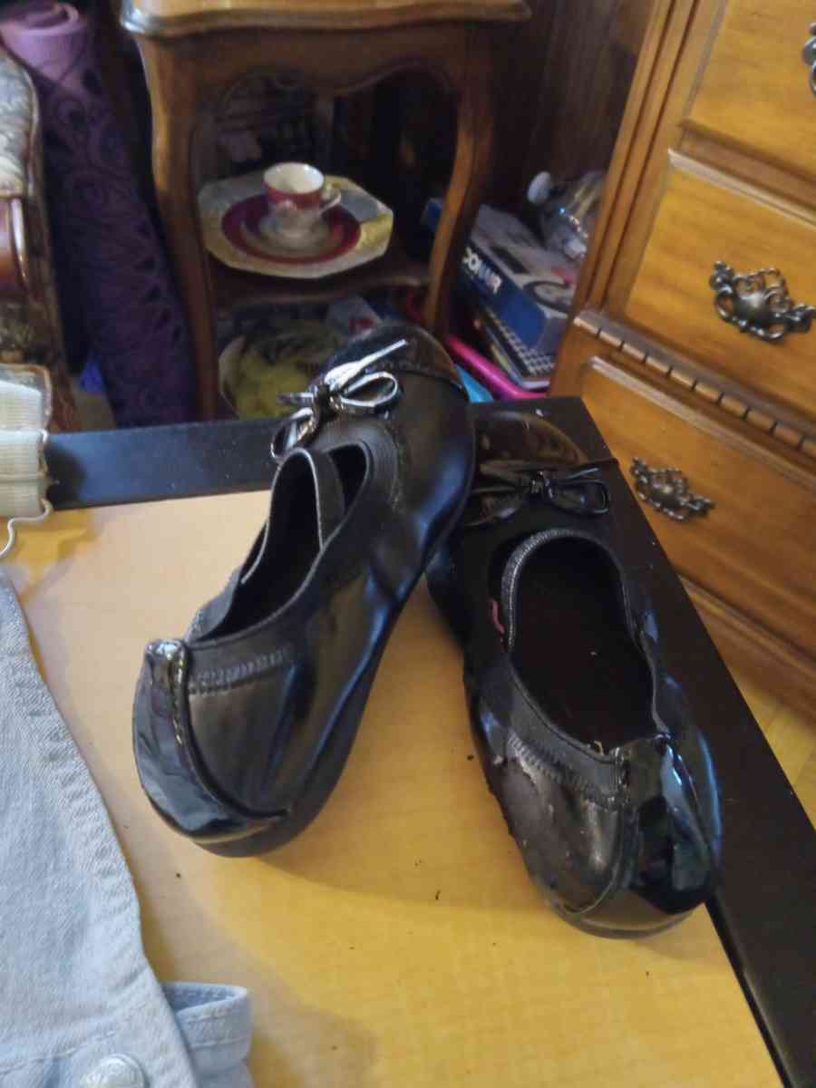 clothing - Mansfield, Louisiana - FleaMarketBay