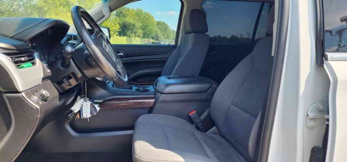 2017 GMC Yukon XL 89 k Millas - Bay City, Texas - FleaMarketBay