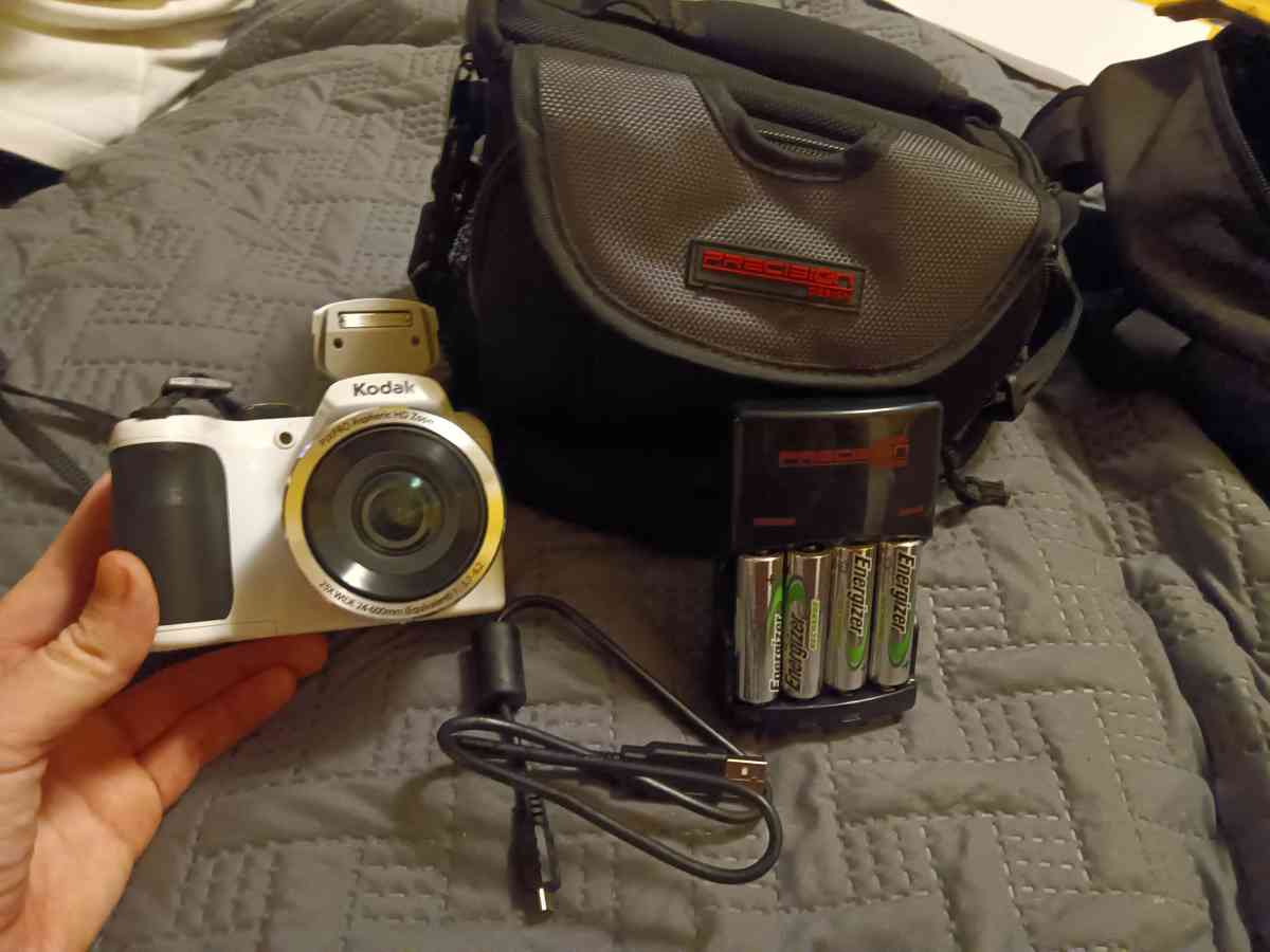 Kodak PIXPRO AZ252 - Fayette, Alabama