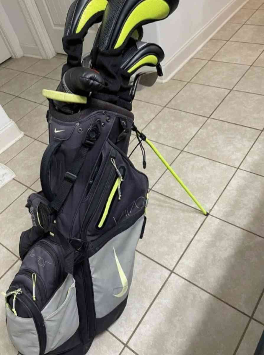 full set of nike golf clubs - Mccomb, Mississippi - FleaMarketBay