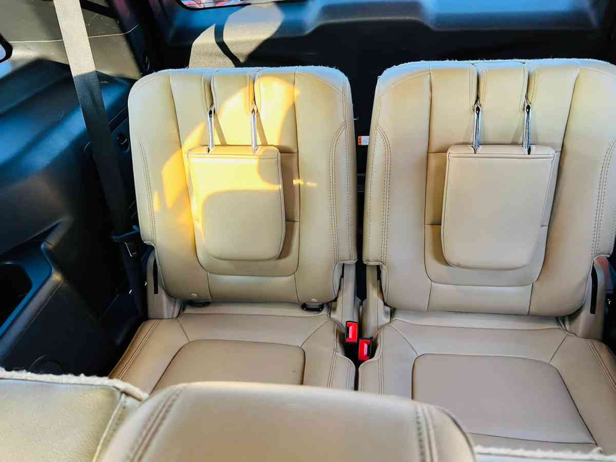 2016 FORD EXPLORER XLT 132k millas - Conroe, Texas - FleaMarketBay