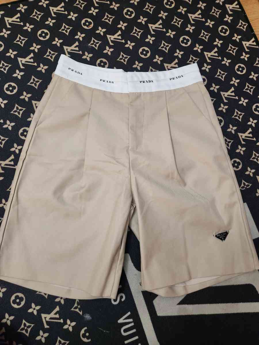 Prada shorts large - Mission Viejo, California