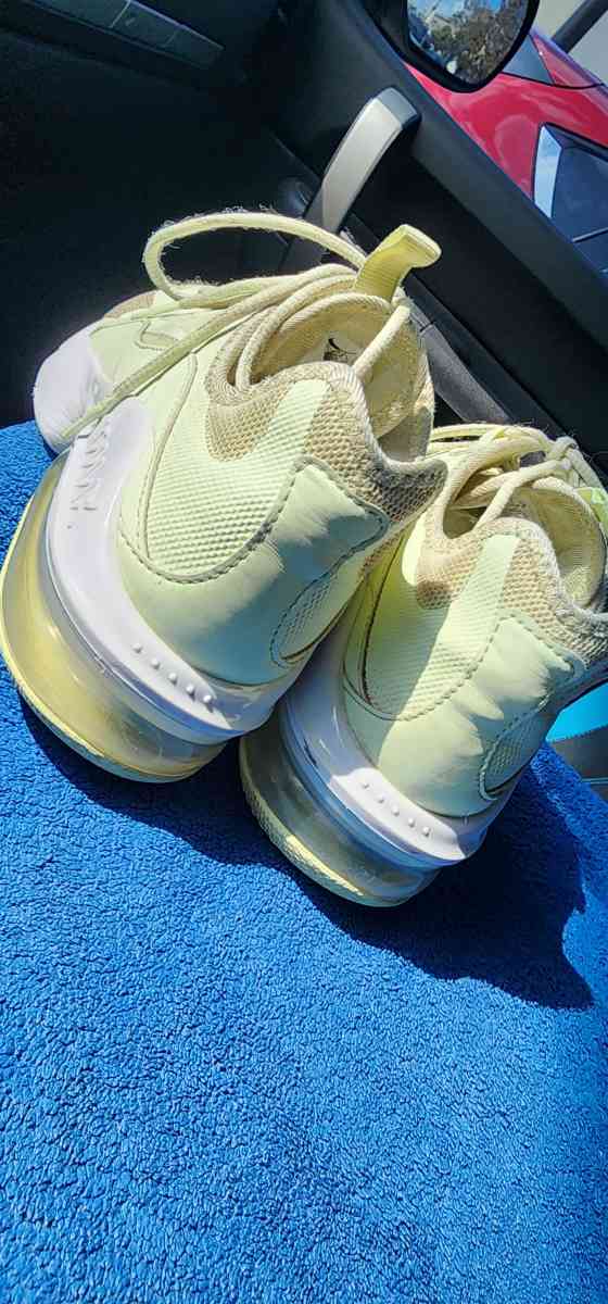 KIKE AIRMAX for Women size 9us - Houston, Texas