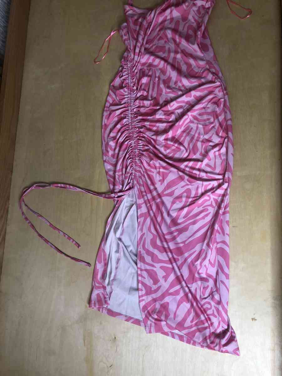 perfect dress - Pittsburgh, Pennsylvania - FleaMarketBay