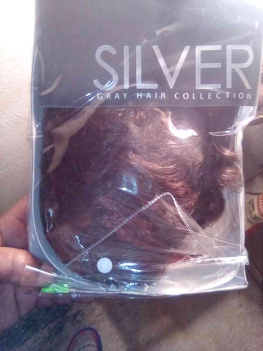 this is 14 wigs for sale curly straight - Houston, Texas