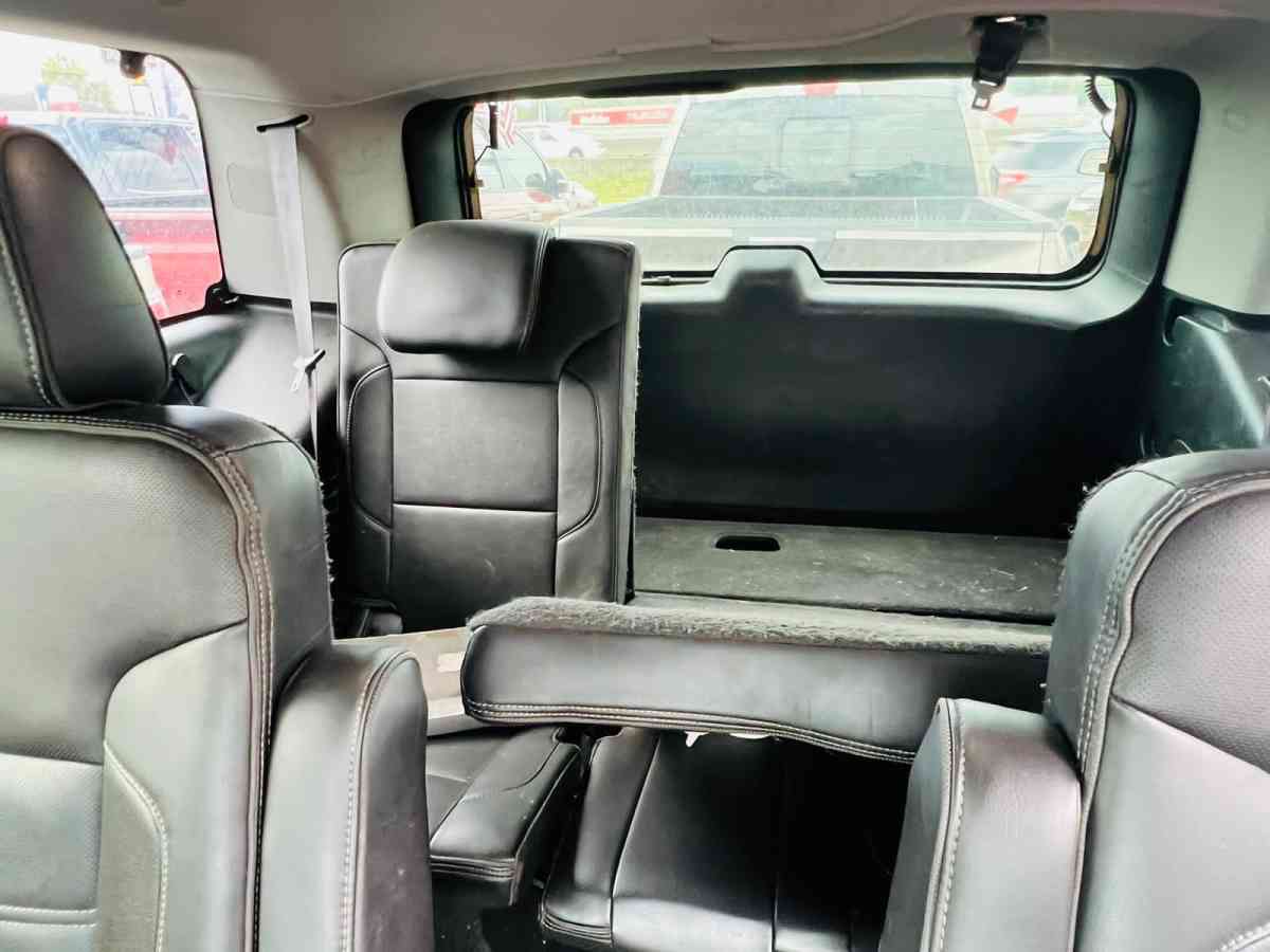 2016 Gmc Yukon Denali 153k millas - Bacliff, Texas - FleaMarketBay