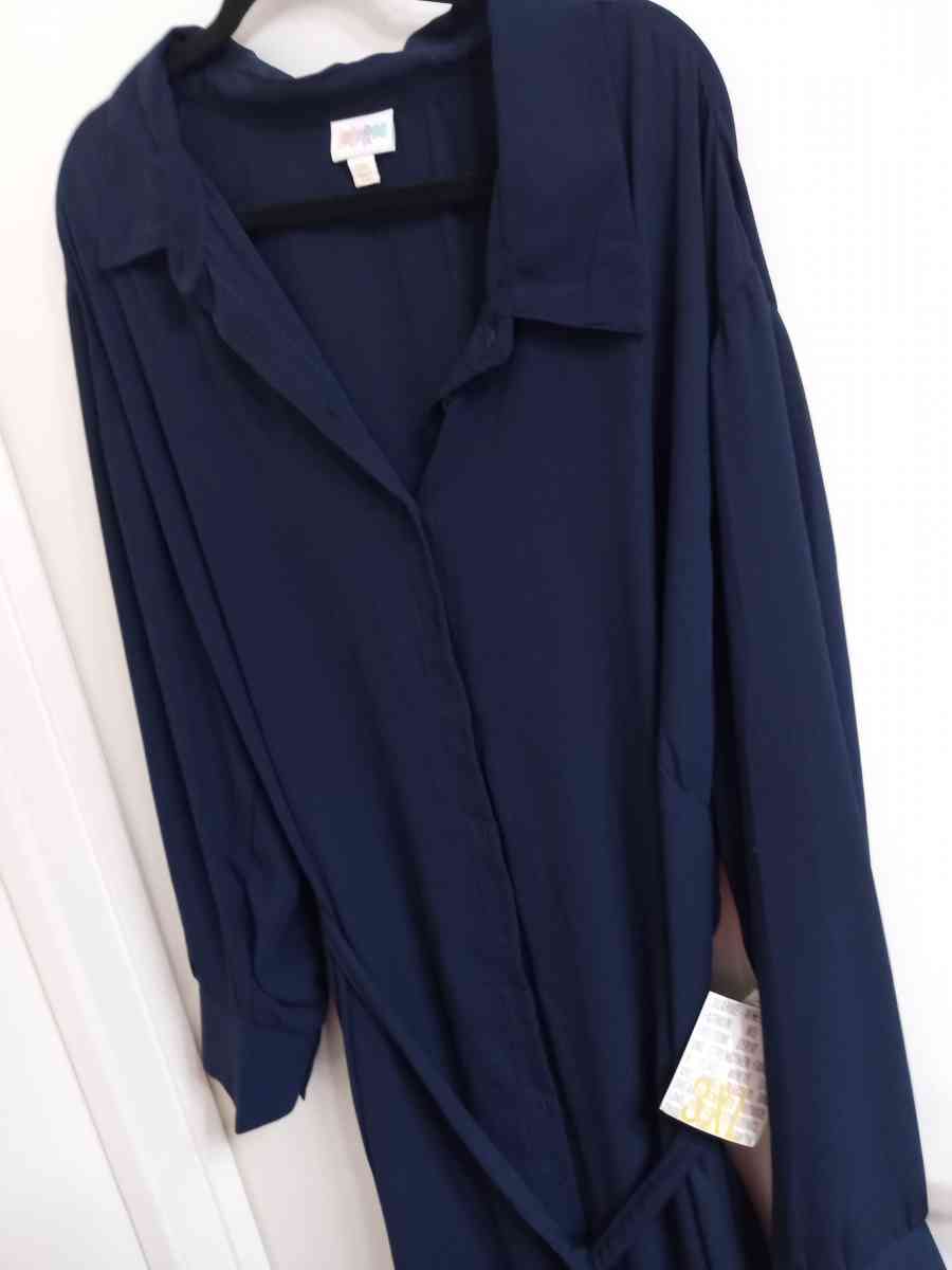 NWT 3XL LuLaRoe Ellie 25 Fits size 26 to 28 Retails for  52 - Hemet, California - FleaMarketBay