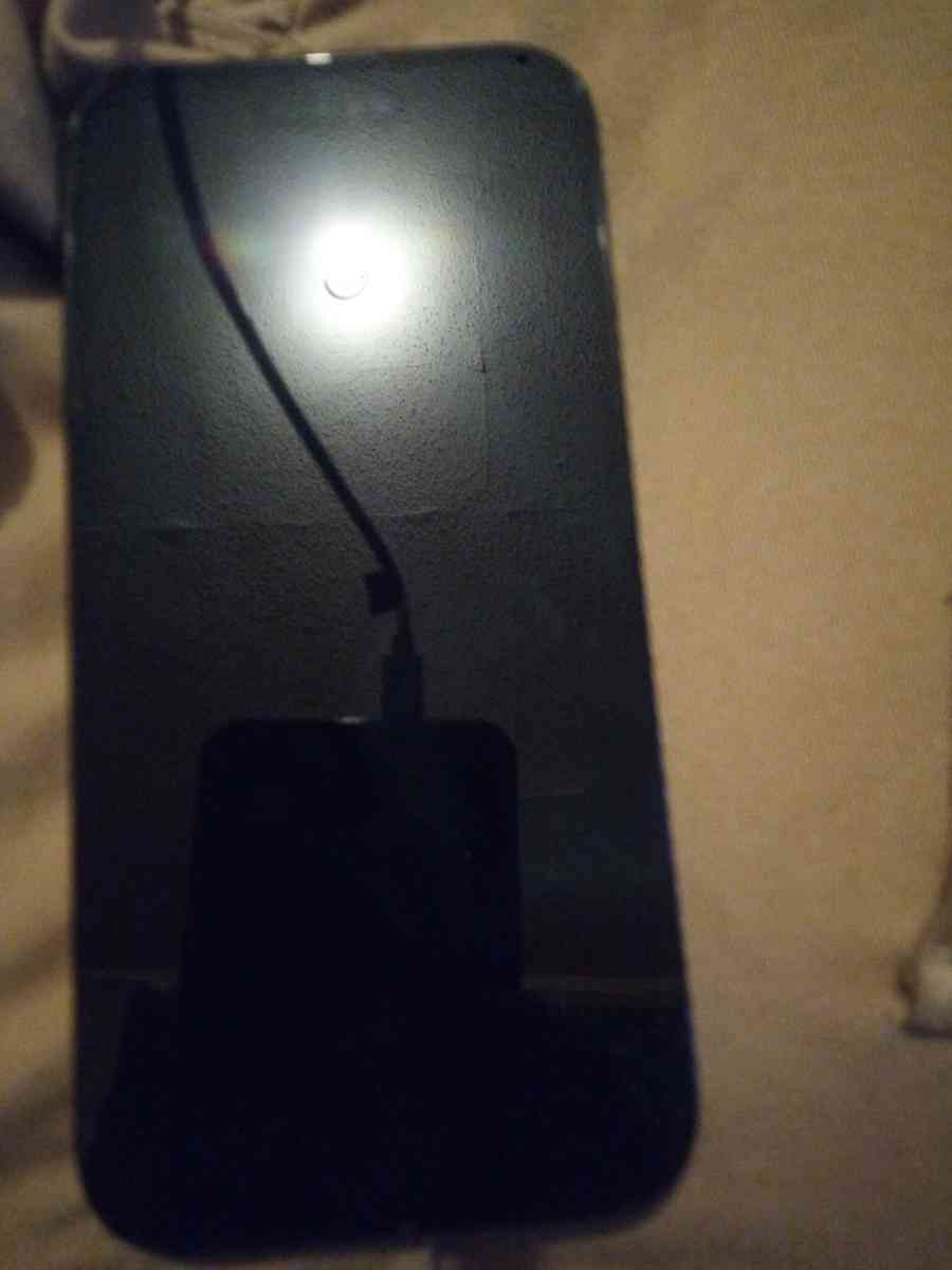 Brand like New iPhone 14 Pro password locked take best offer - Memphis, Tennessee - FleaMarketBay