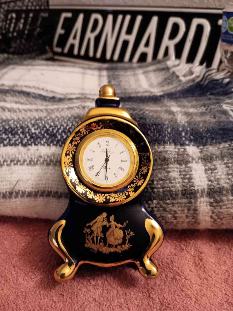 porcelain imperial limoges 22k gold and blue mantle clock - Vinita, Oklahoma