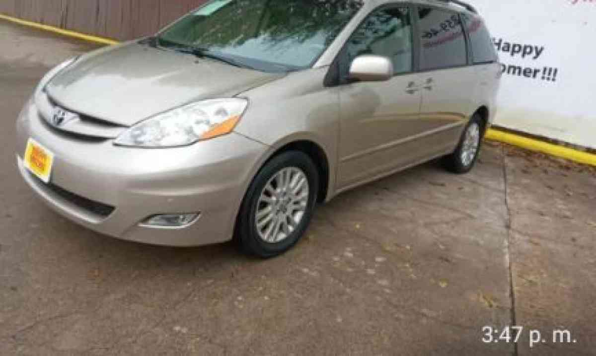 2010 Toyota Sienna CE FWD 7 Passenger 100 k millas - Spring, Texas - FleaMarketBay