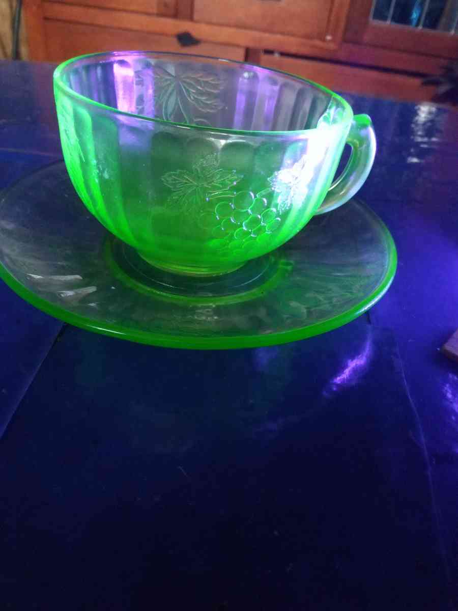 Hazel Atlas fruits uranium glass cup and saucer - Pawtucket, Rhode Island - FleaMarketBay
