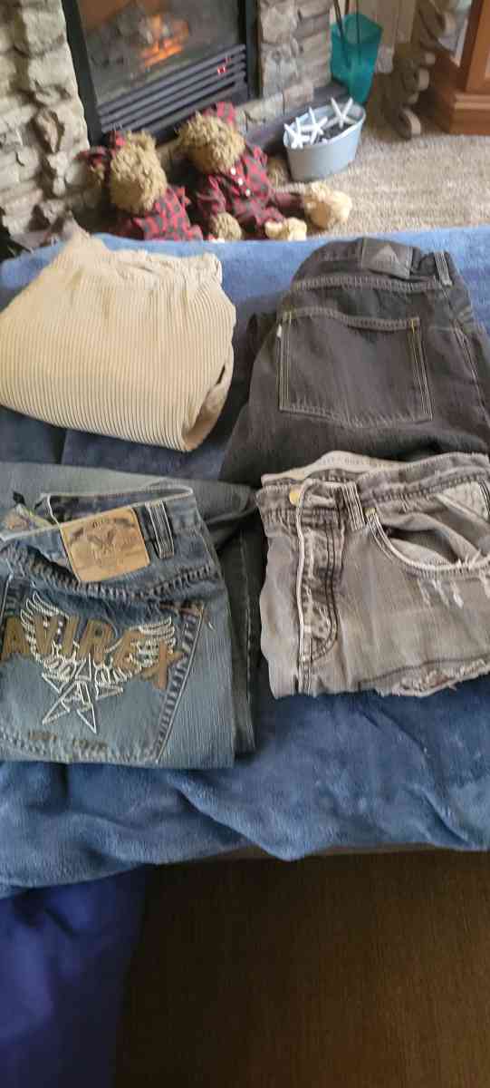 mens jeans 3 pair 3630 and 1 pair 3440 like new - Mount Storm, West Virginia