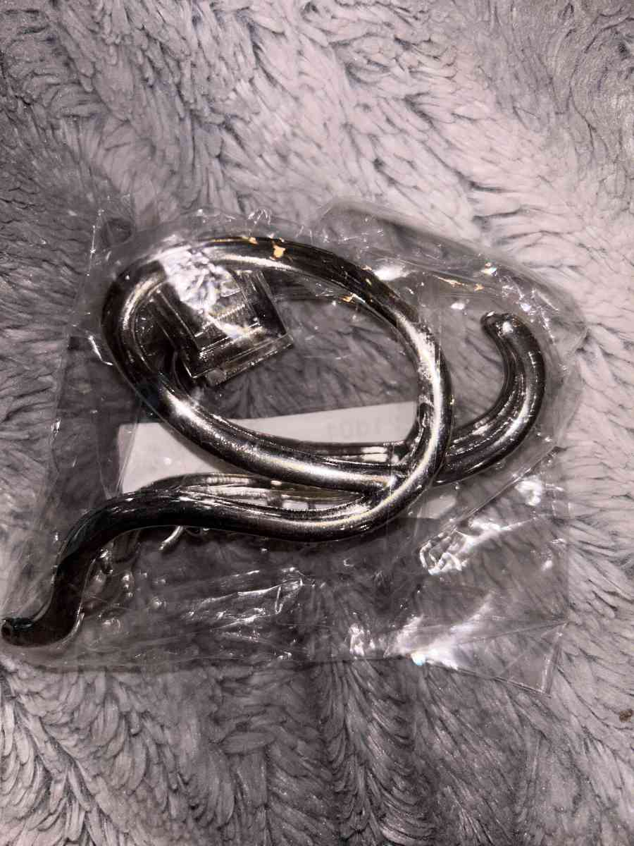 large metal claw clip