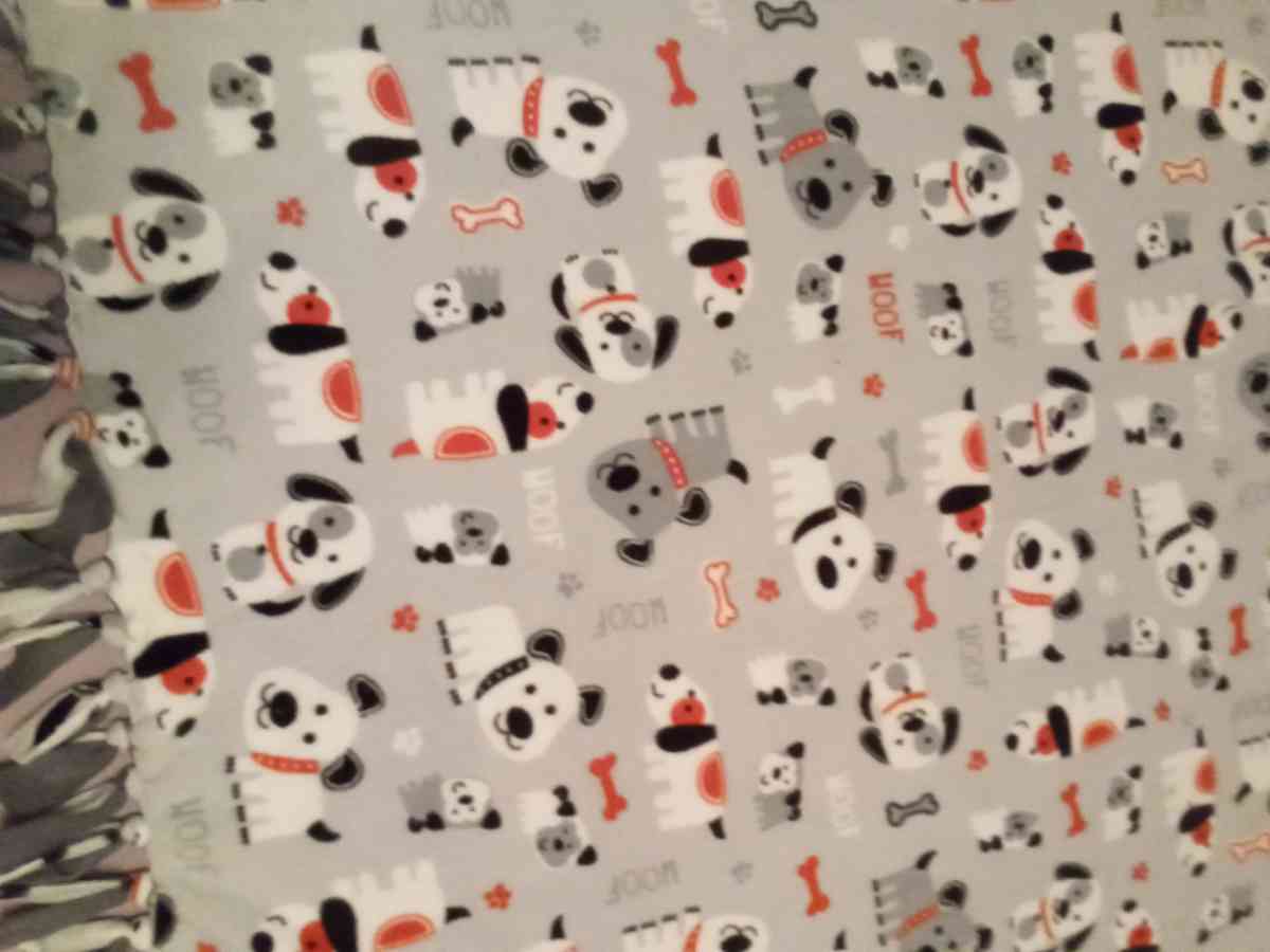 blankets - Canton, Oklahoma - FleaMarketBay