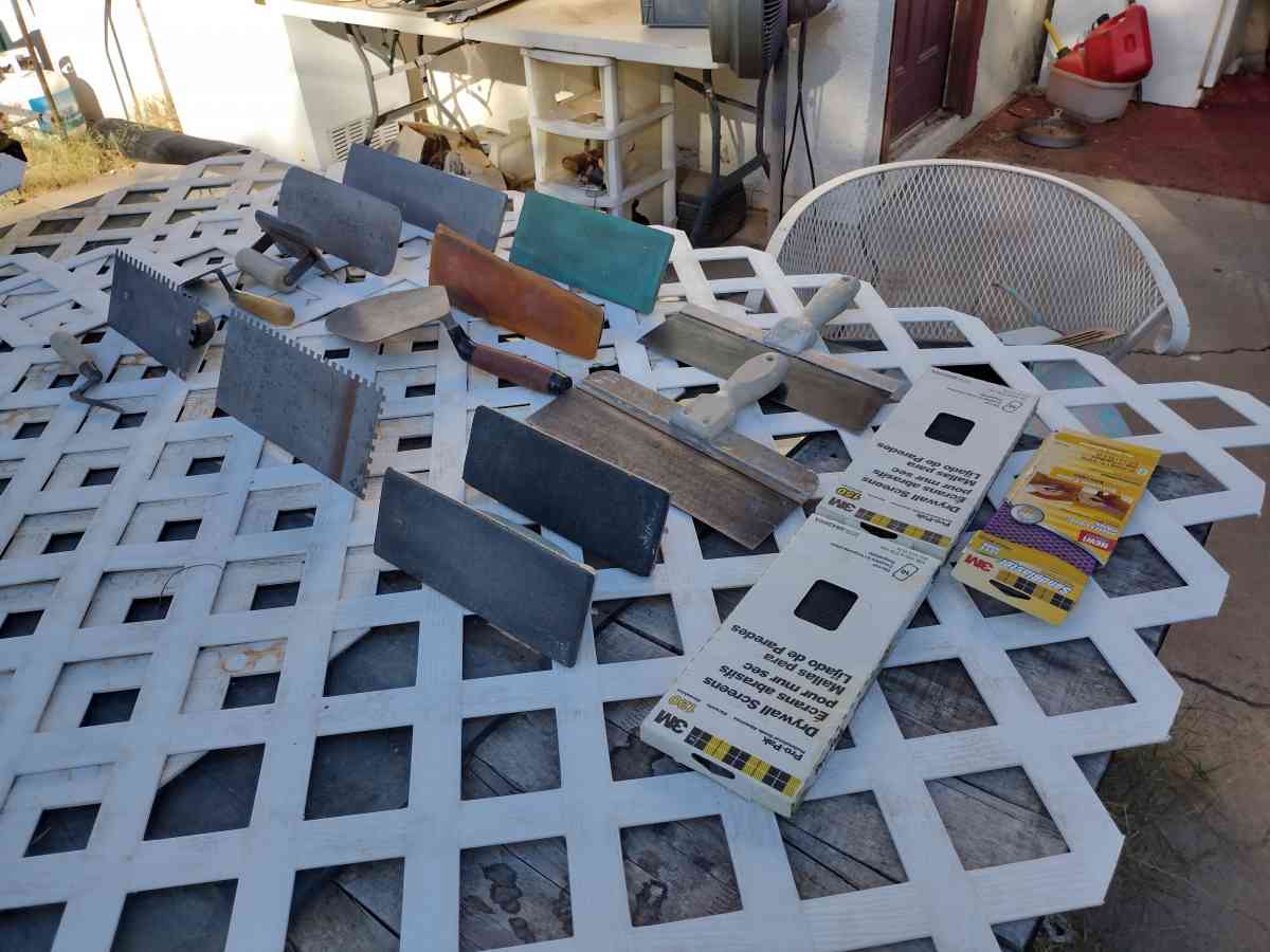 concrete drywall brick tools - Tucson, Arizona - FleaMarketBay