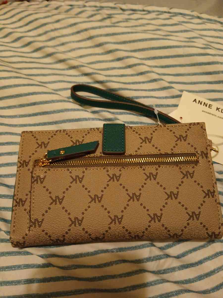Anne Klein wallet for women - Pocatello, Idaho - FleaMarketBay