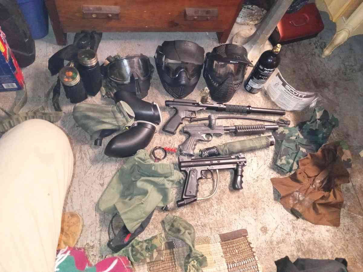 paintball set up for 4 - Mentor, Ohio - FleaMarketBay