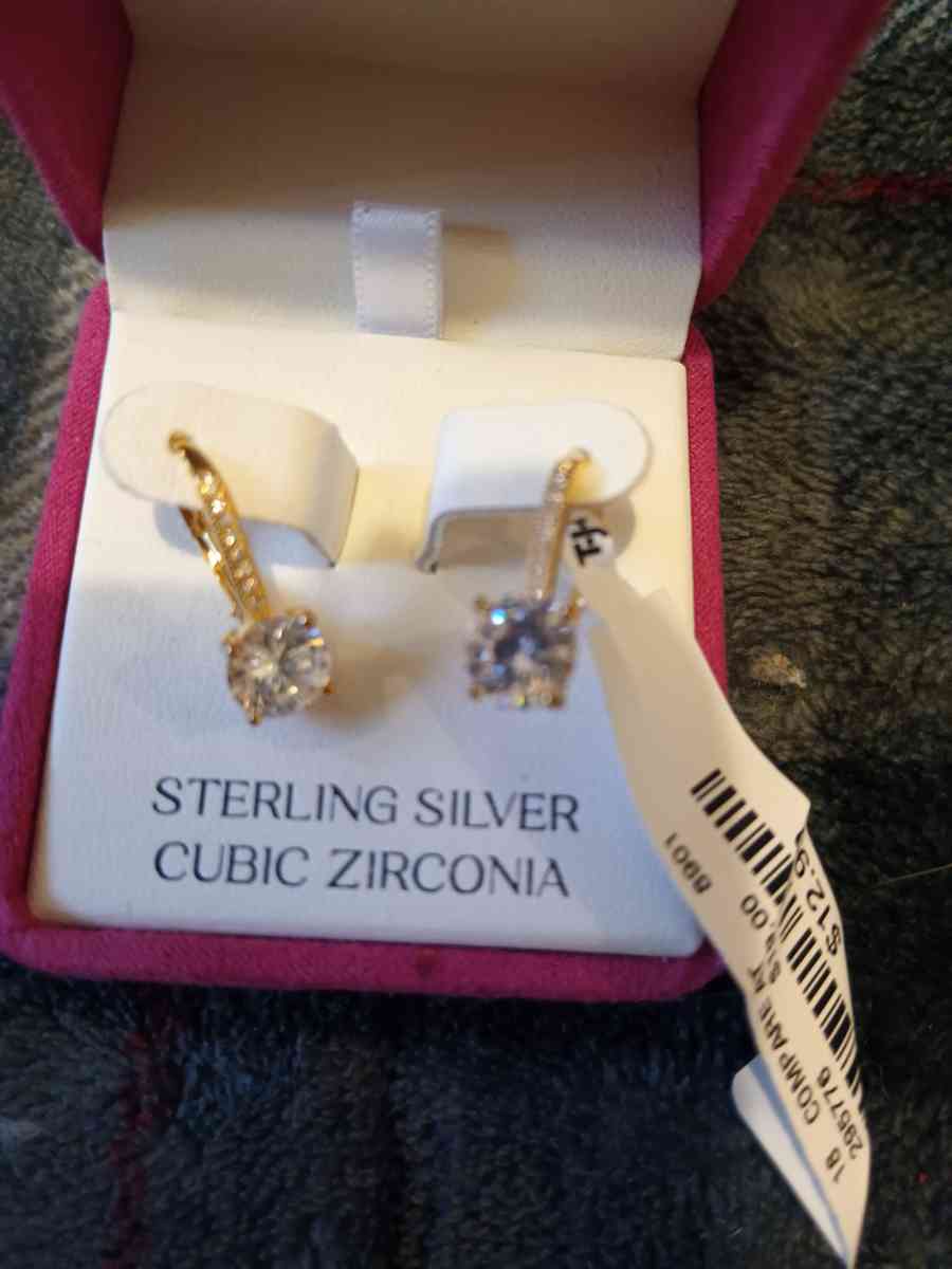 sterling silver earrings - Pocatello, Idaho