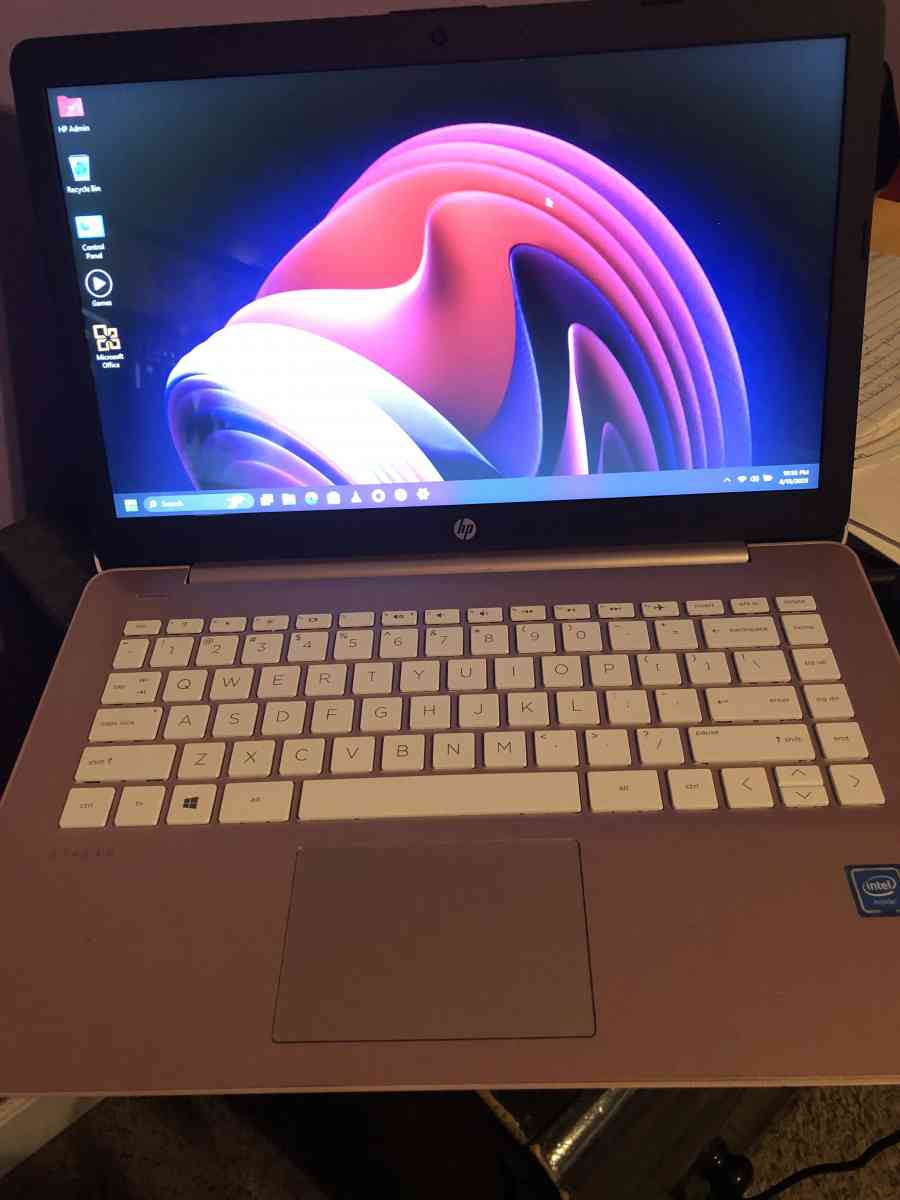 HP Stream Laptop - Dickson, Tennessee - FleaMarketBay