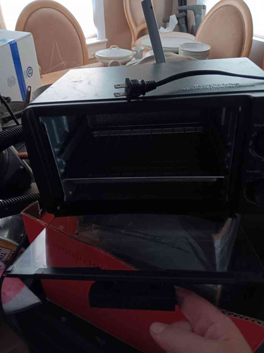oven toster - Dade City, Florida - FleaMarketBay