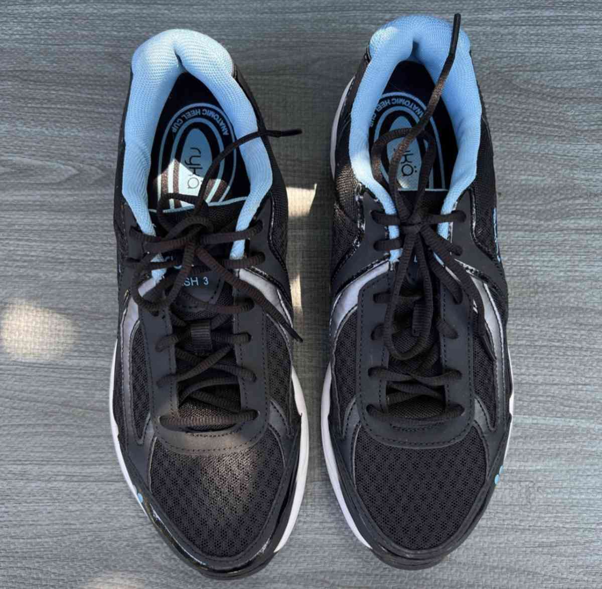 womens size 10 - Huntington Park, California - FleaMarketBay