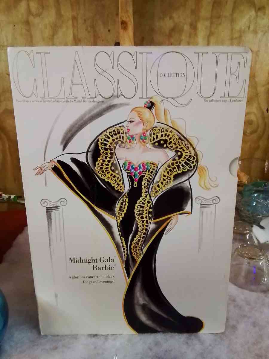 CLASSIQUE Midnight Gala Barbie - Walterboro, South Carolina