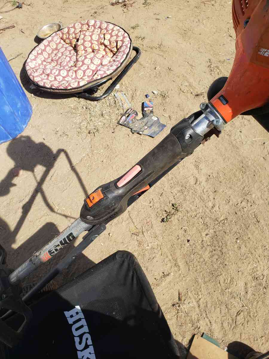 weed Wacker and lawn mower both work great - Yucaipa, California - FleaMarketBay