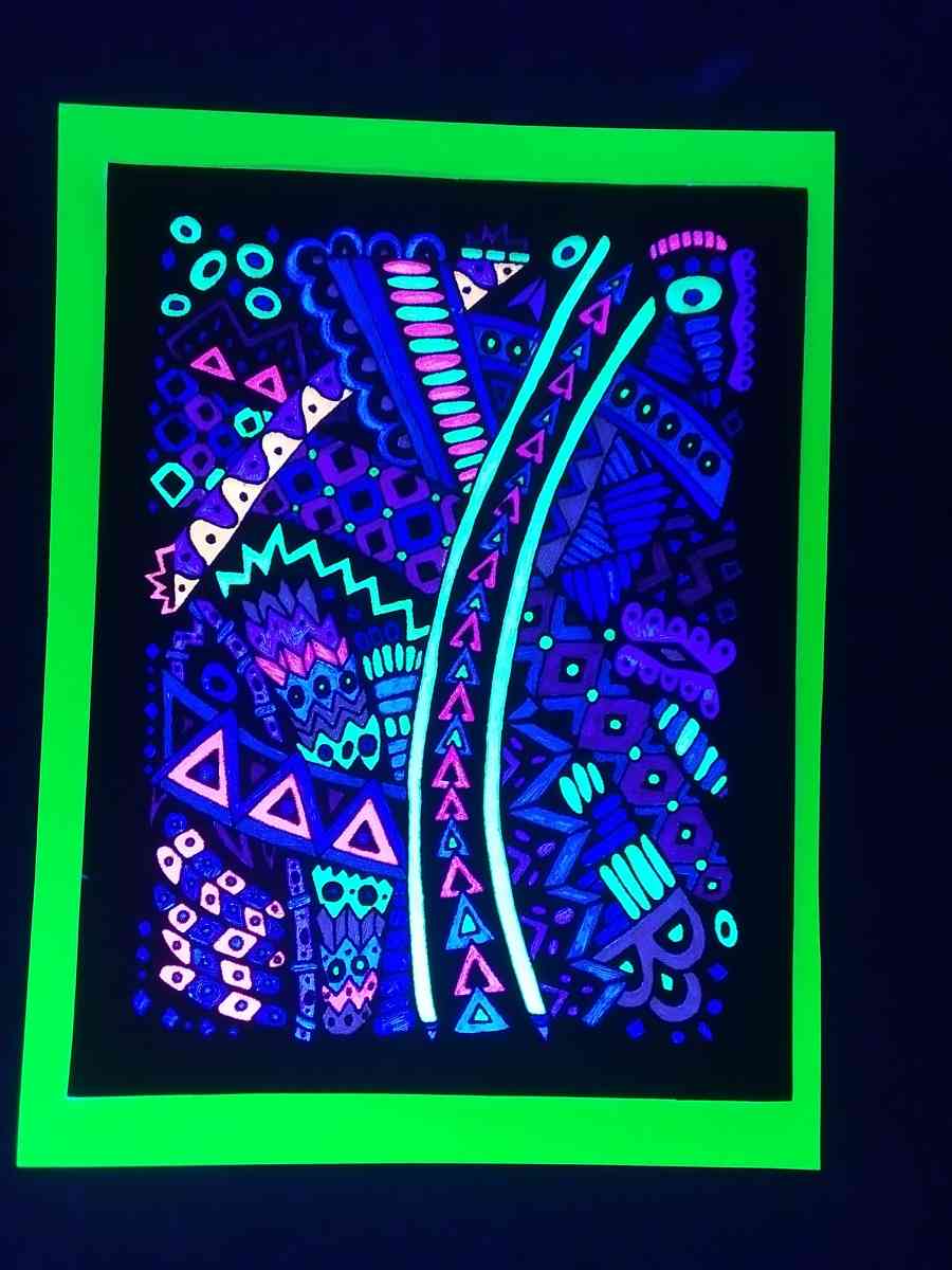 Hand made velvet posters that also glow in blacklight - Bogue Chitto, Mississippi - FleaMarketBay