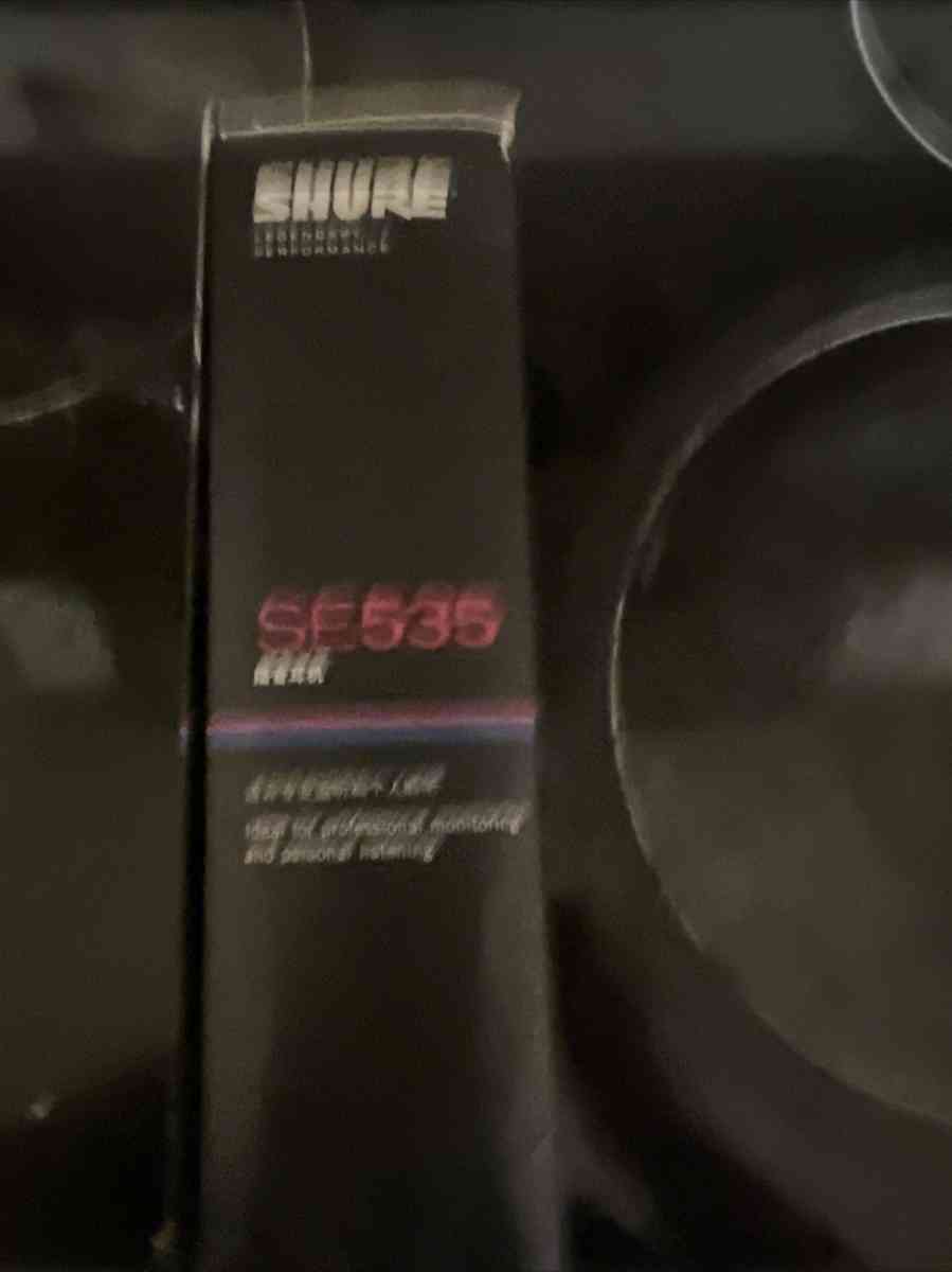 SHURE SE535 - New Britain, Connecticut - FleaMarketBay