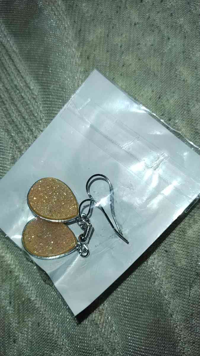 Sterling Silver Peach Orange Oval Earrings - Rochester, Michigan - FleaMarketBay