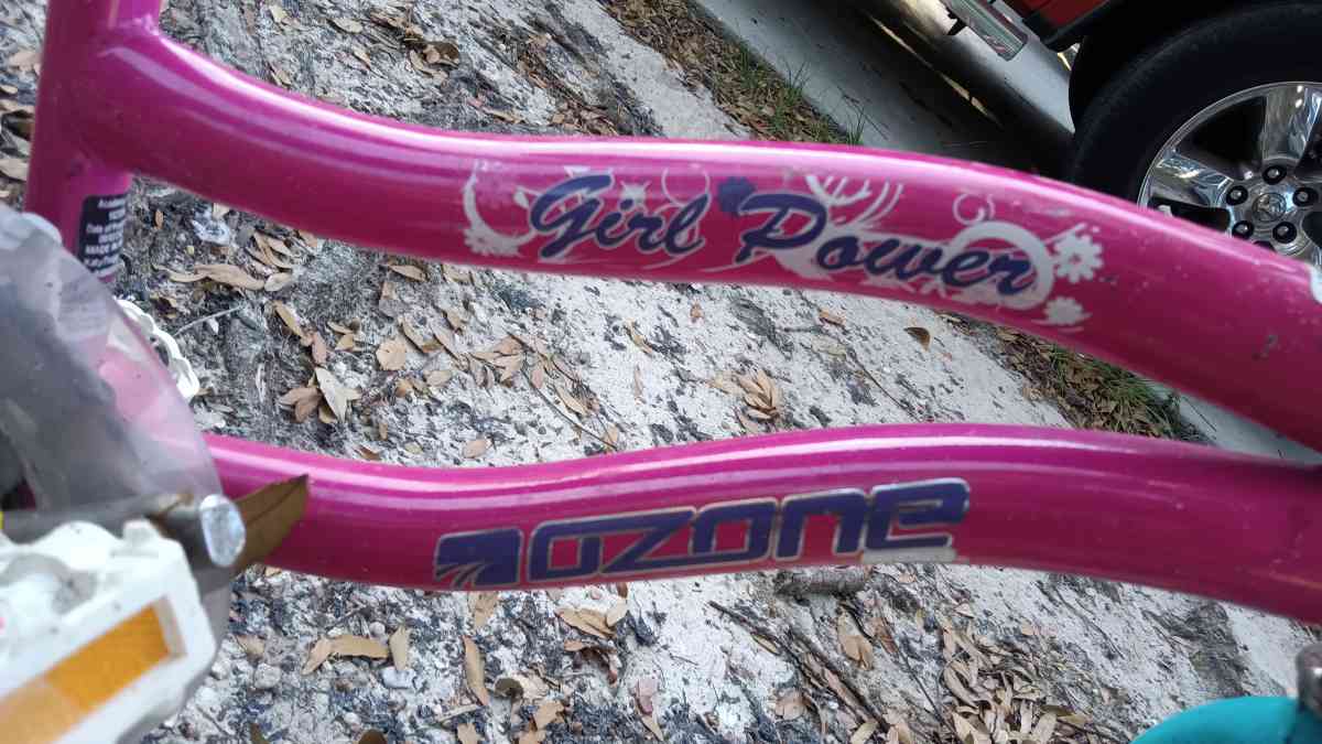 little girls bike - Gulfport, Mississippi - FleaMarketBay