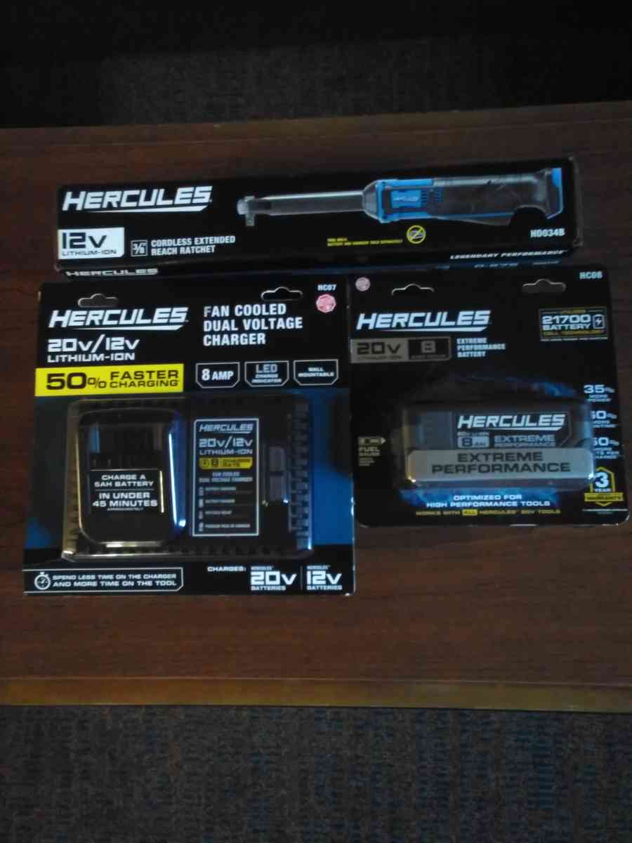 Cordless extended 3 8ths ratchet and battery with charger - Portland, Oregon