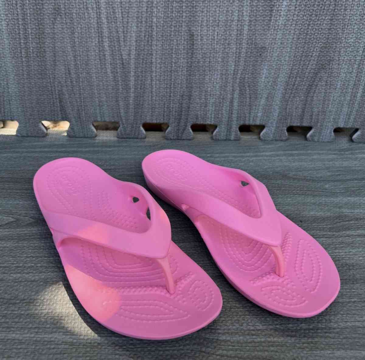 Crocs size 5 - Huntington Park, California