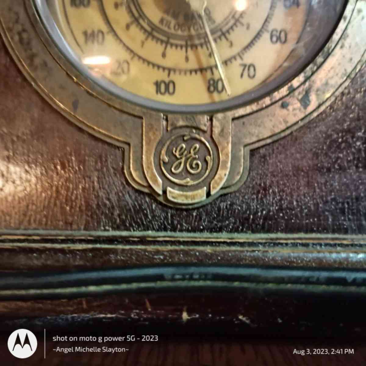 old radio from 70s works too - Gaylesville, Alabama - FleaMarketBay