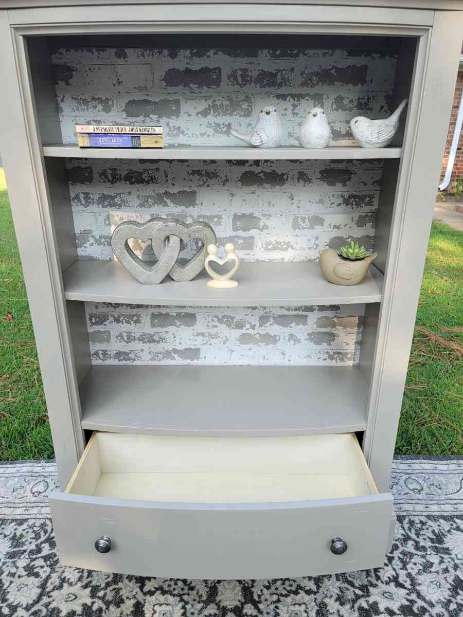 Bookcase bookshelf with drawer - Cabot, Arkansas
