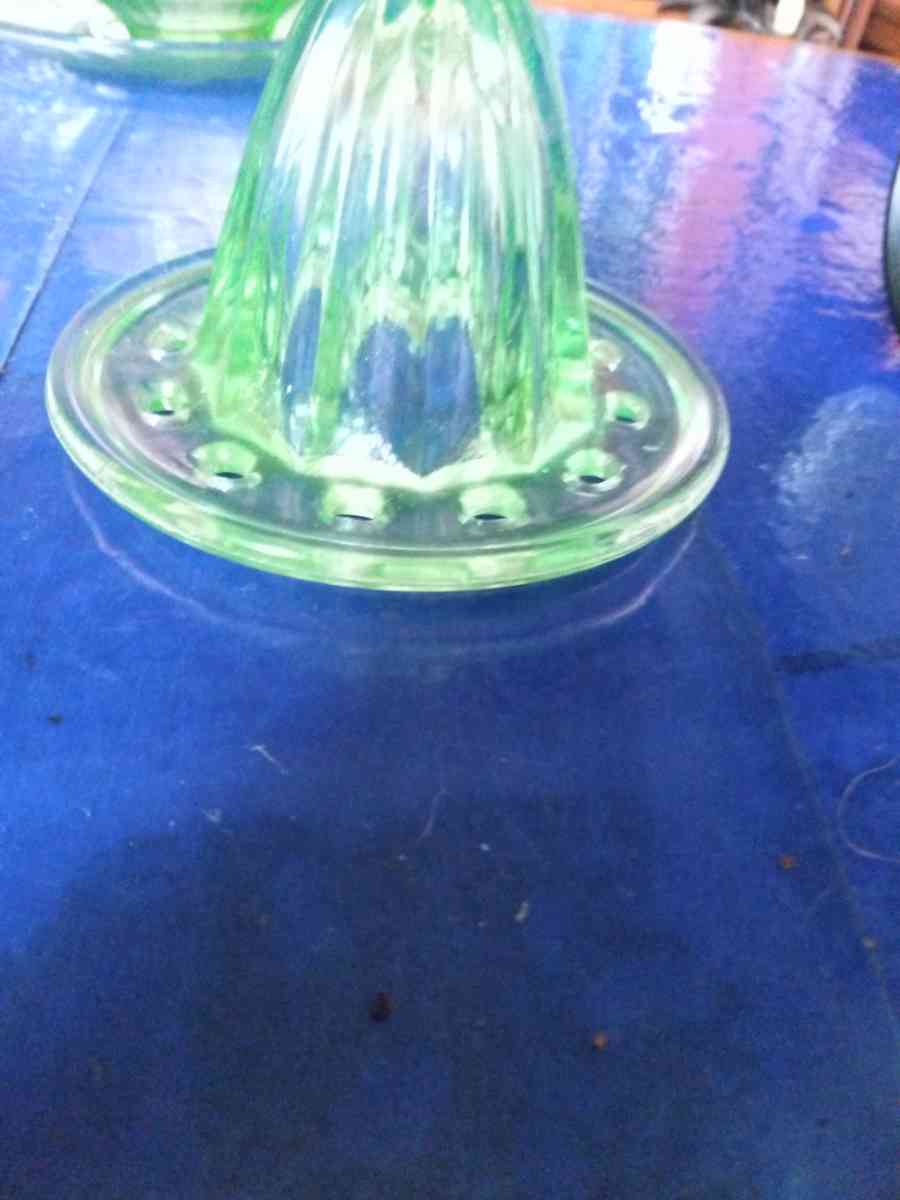uranium glass reamer - Pawtucket, Rhode Island - FleaMarketBay