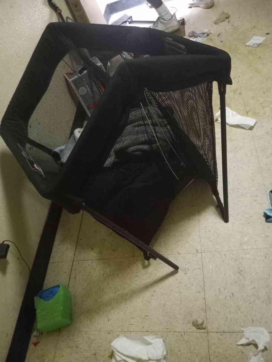 bby day bed - Sacramento, California - FleaMarketBay