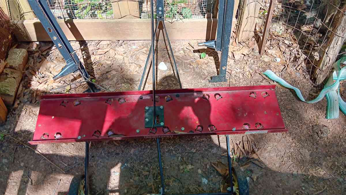 a planning garden thrasher to plant veggies and flowers etc - Seneca, South Carolina - FleaMarketBay