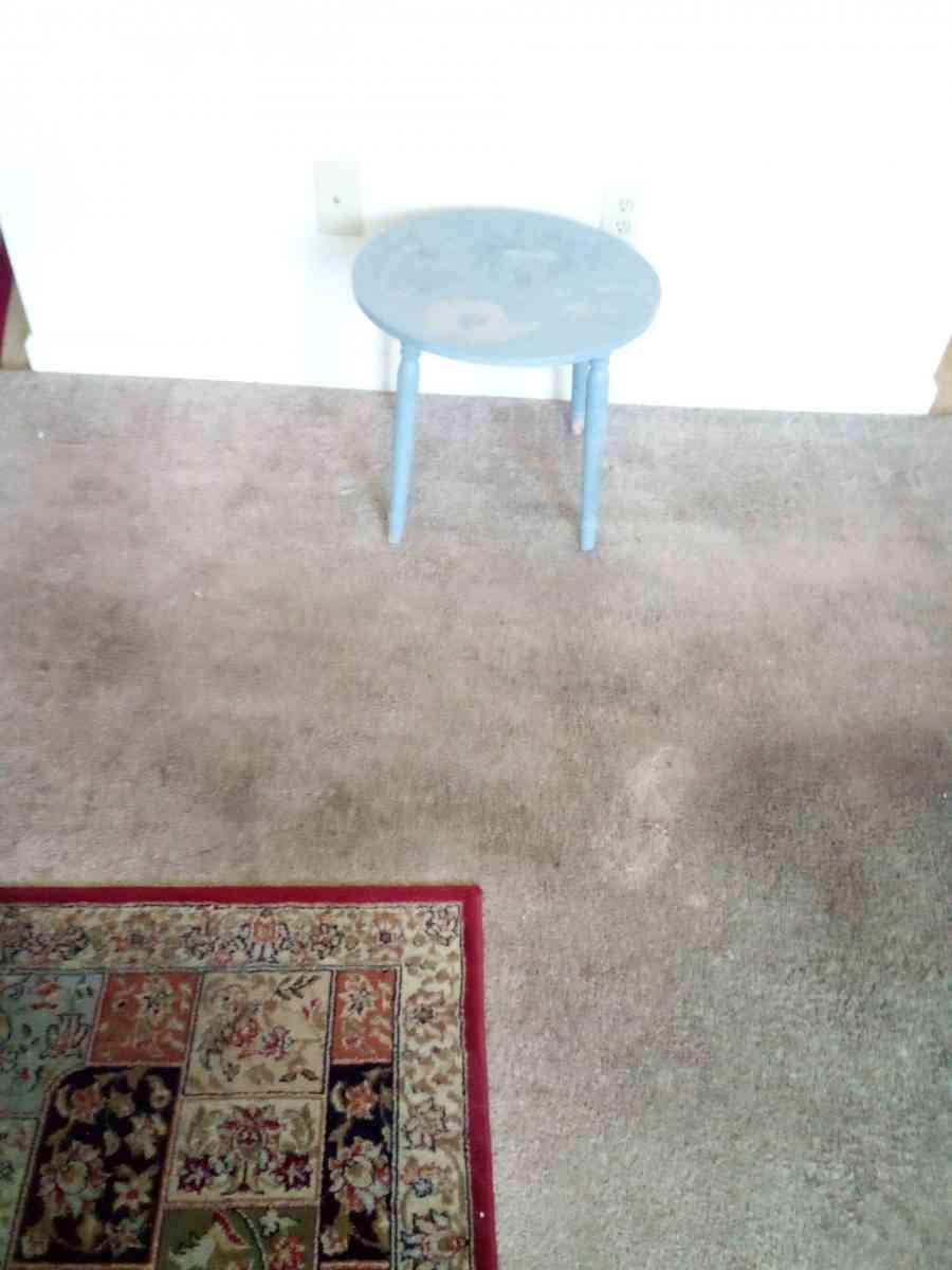 beautiful day table - Fort Oglethorpe, Georgia - FleaMarketBay