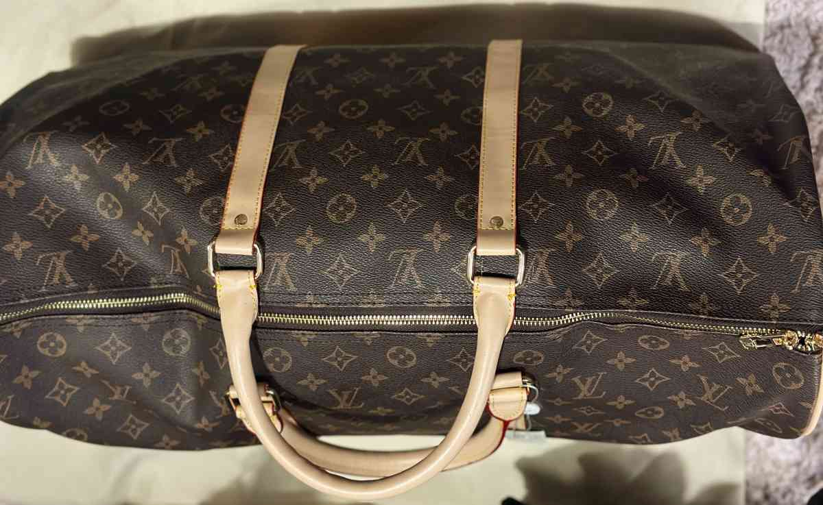 LV duffel bag - Tacoma, Washington