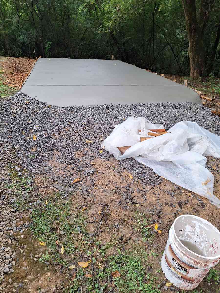 concrete patio - Birmingham, Alabama - FleaMarketBay